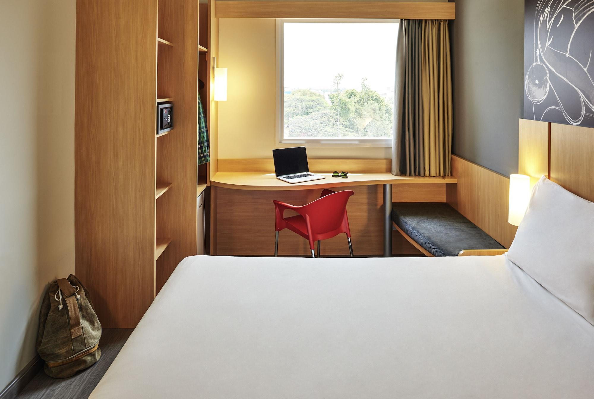 B&B Hotel Orly Rungis Aeroport 3 Etoiles מראה חיצוני תמונה